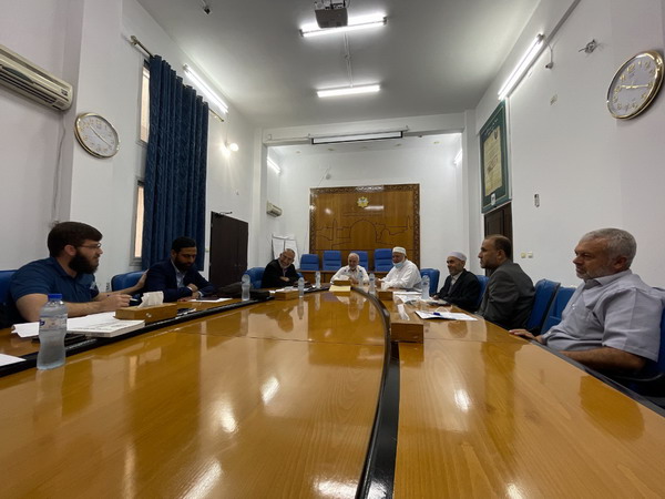 وفد من الجامعة الإسلامية يزور المجلس التشريعي الفلسطيني والمجلس الأعلى للقضاء الشرعي