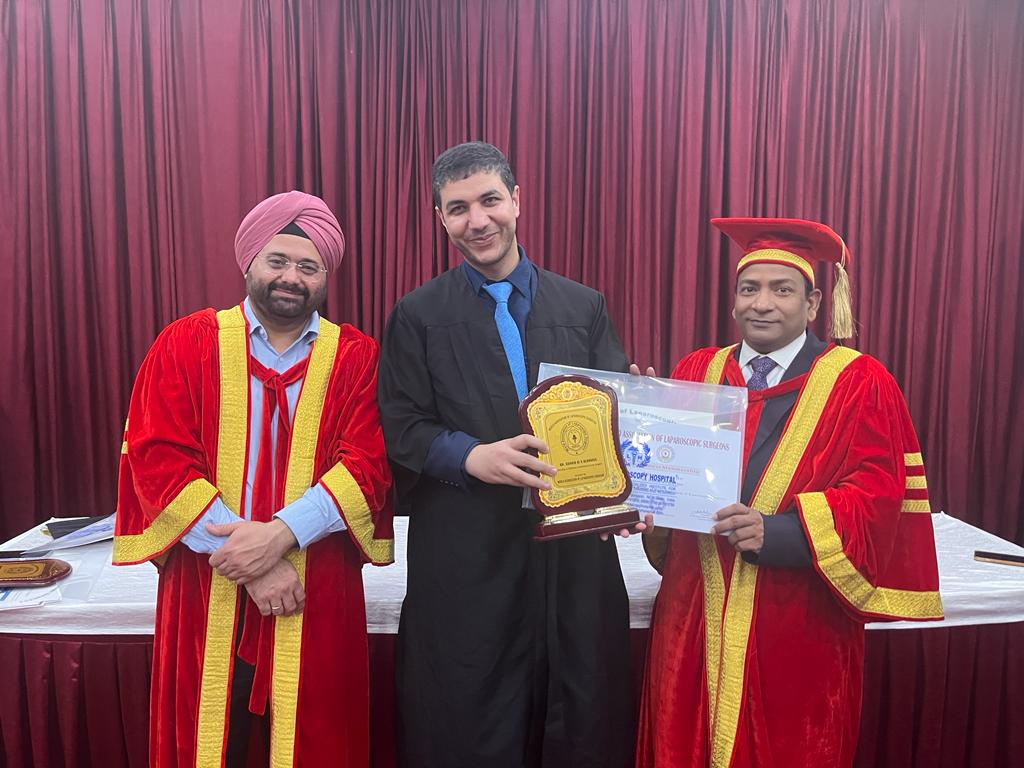 Top Surgeon in Gaza Receives Robotic Surgery Certification