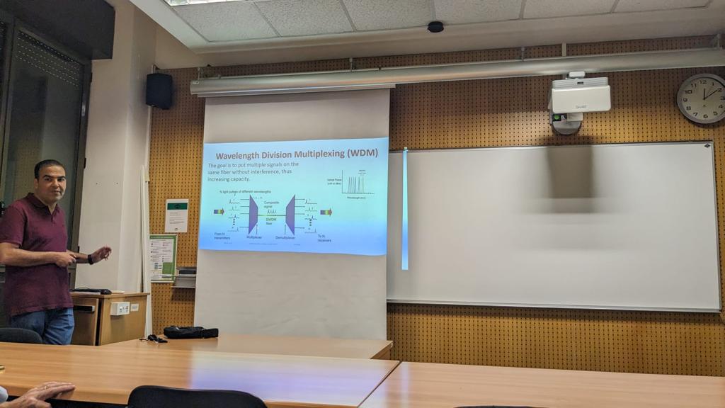 أكاديمي من كلية الهندسة ينهي فترة تبادل دولي في جامعة برشلونة المستقلة في إسبانيا